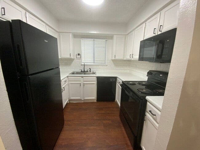 property at 9524 Woodvale Dr