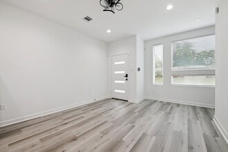 3507 Wilmington St in Houston, TX - Foto de edificio - Building Photo