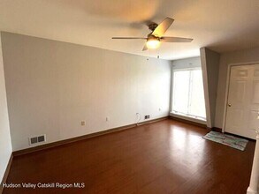 490 Glasco Turnpike in Saugerties, NY - Building Photo - Building Photo