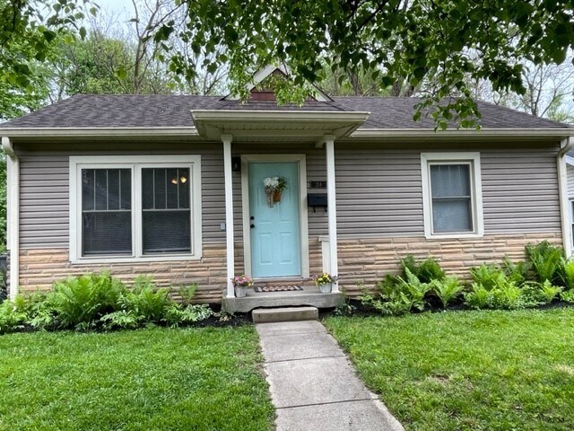 214 E Vermilya Ave in Bloomington, IN - Building Photo