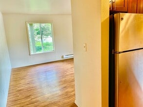 6511 Apartments in Seattle, WA - Building Photo - Interior Photo