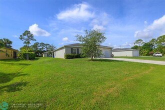 1292 SW Lawndale Ave in Port St. Lucie, FL - Building Photo - Building Photo