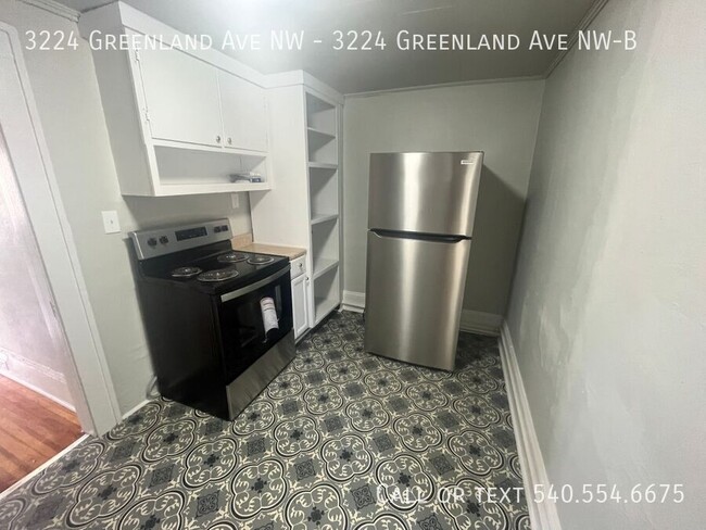 3224 Greenland Ave NW-Unit -3224 Greenland Ave NW-B in Roanoke, VA - Foto de edificio - Building Photo