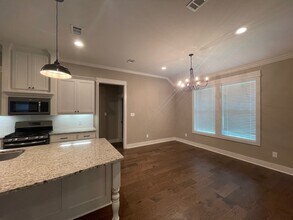 15619 Long Creek Ln in College Station, TX - Building Photo - Building Photo
