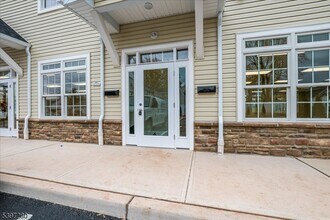 1400 Hamilton Blvd in South Plainfield, NJ - Foto de edificio - Building Photo