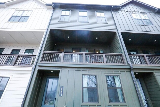1305 Breezy St SE in Atlanta, GA - Building Photo - Building Photo