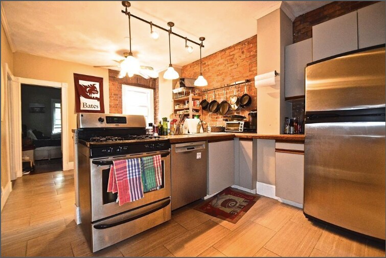 1793 Beacon St, Unit 5 in Brookline, MA - Foto de edificio