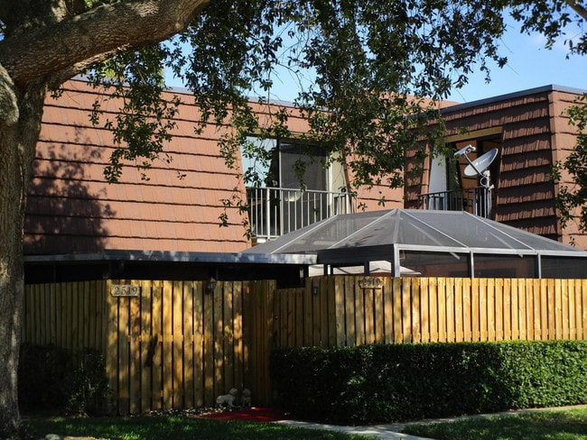 property at 2519 25th Ln