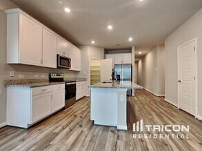 13524 Paxton Blvd in Saint Hedwig, TX - Building Photo - Building Photo
