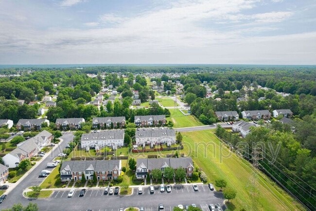 907 Dominion Townes Ct in Richmond, VA - Building Photo - Building Photo