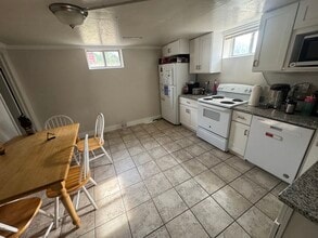 442 S 1350 E, Unit Front Room Private Bed in Provo, UT - Building Photo - Building Photo