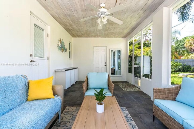 5515 Spruce Ave in West Palm Beach, FL - Building Photo - Building Photo