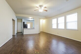 23703 Maple View Dr in Spring, TX - Building Photo - Building Photo