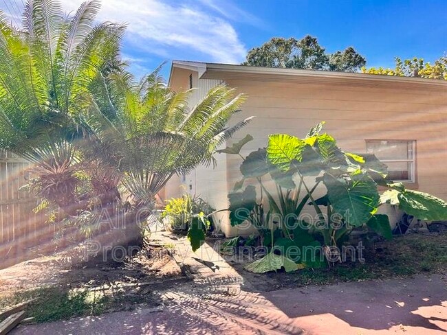 property at 2621 40th Ave N