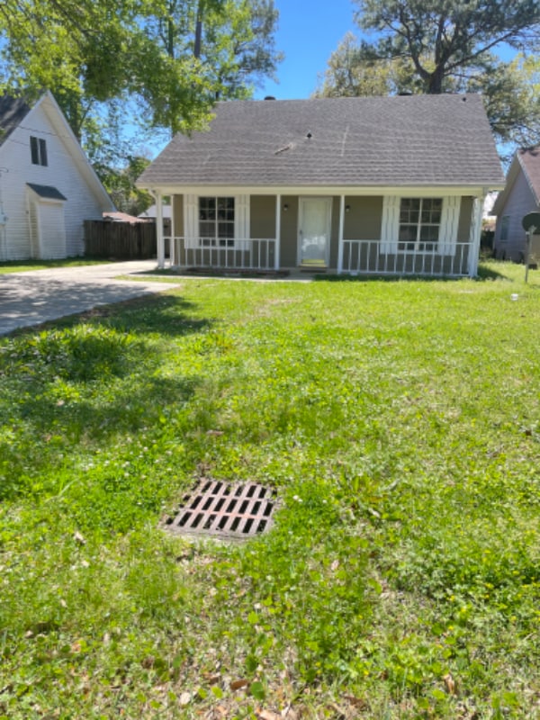 property at 2115 Pelican St