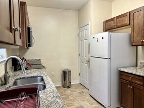 4700 Twin Hickory Lake Dr in Glen Allen, VA - Building Photo - Building Photo