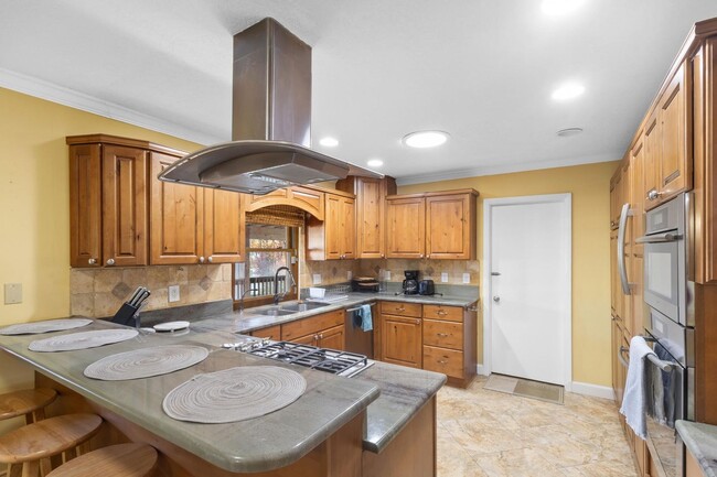 property at 1059 Carambola Cir