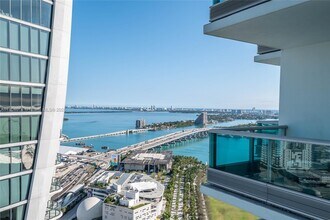 900 Biscayne Blvd, Unit 3710 in Miami, FL - Building Photo - Building Photo