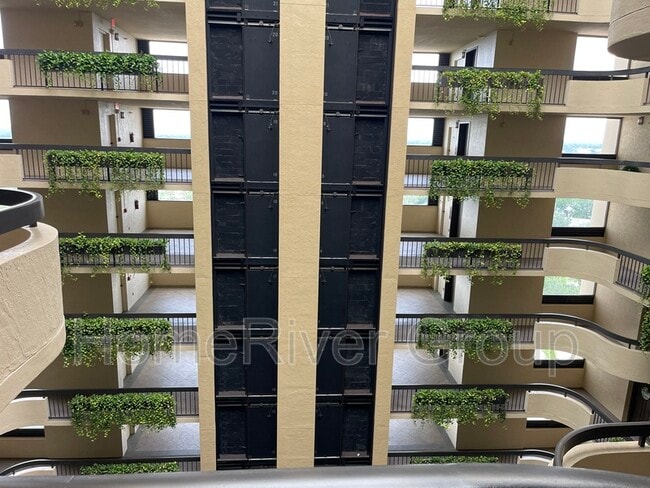 2413 Bayshore Blvd in Tampa, FL - Building Photo - Building Photo