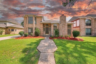 3554 Ashfield Dr in Houston, TX - Building Photo