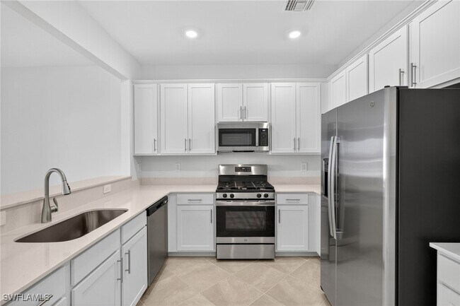 property at 14995 White Pearl Rd