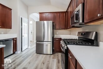 8630 W Highlands Crossing in Highlands, TX - Building Photo - Building Photo