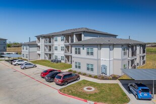 Enchanted Gardens Apartments in Victoria, TX - Building Photo