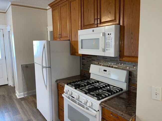 7 Morton St-Unit -0 in Framingham, MA - Building Photo - Building Photo