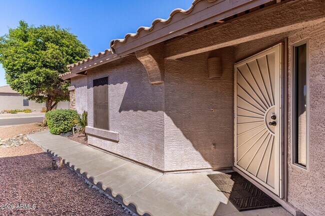15847 W Saguaro Ln in Surprise, AZ - Building Photo - Building Photo