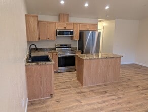 530 G St in Jacksonville, OR - Building Photo - Building Photo