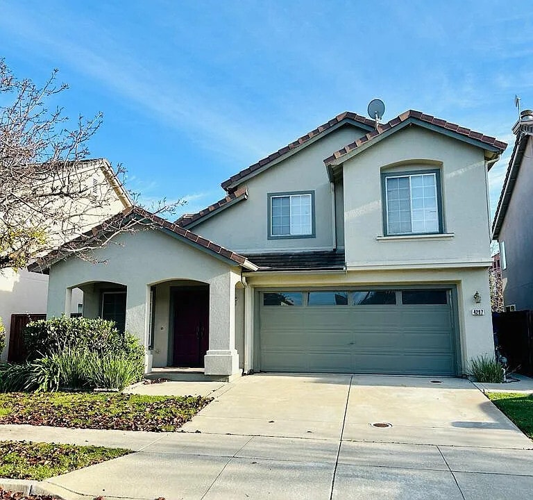 4297 Verdigris Cir in San Jose, CA - Building Photo