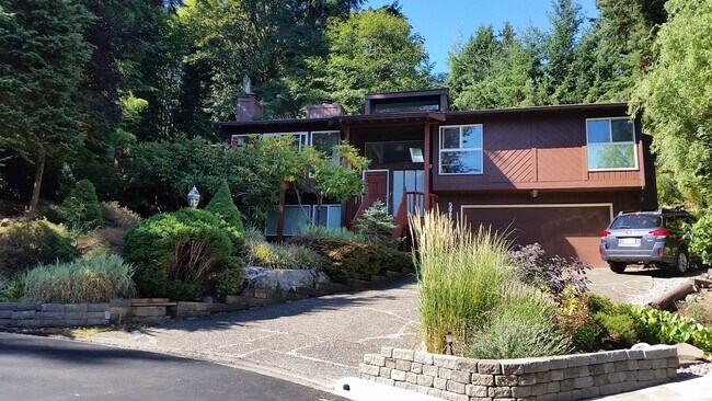 property at 5027 157th Ave SE