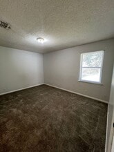 235 W Lakemont Dr-Unit -A in Kingsland, GA - Building Photo - Building Photo
