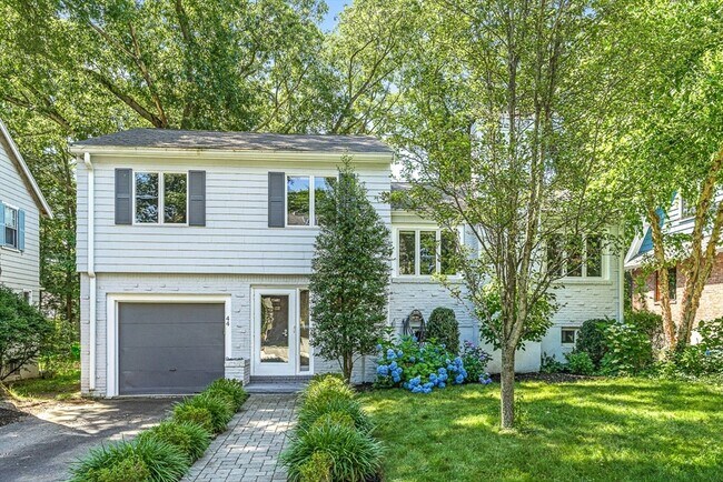 property at 44 Rowena Rd