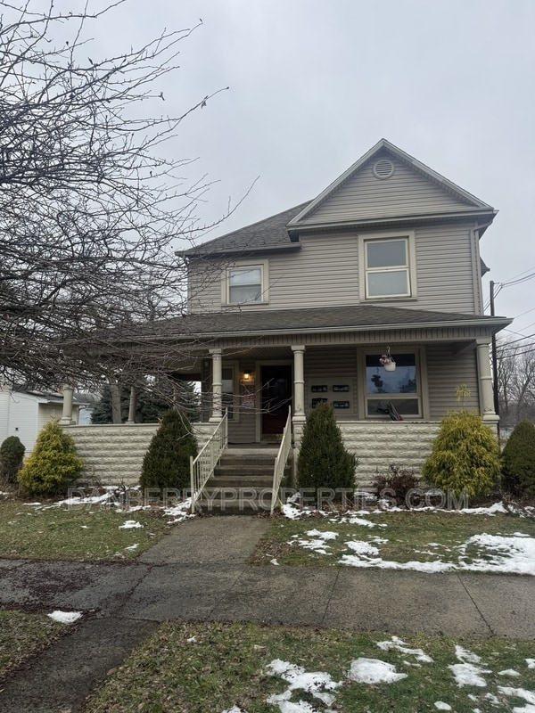 property at 717 N Union St