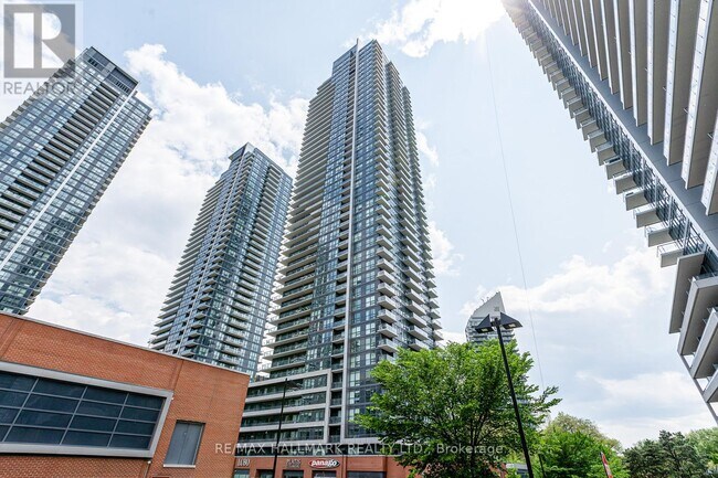 property at 2220-2220 Lake Shore Blvd W