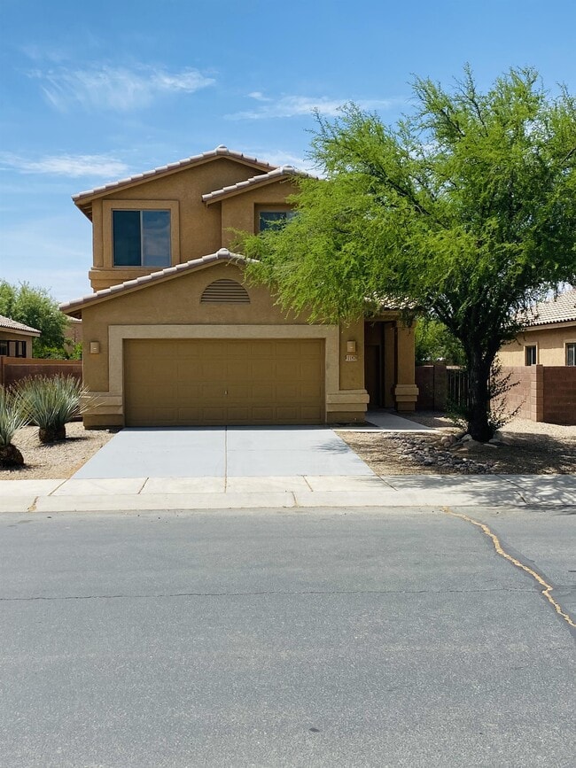 property at 11879 W Fontenelle Dr
