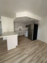 7960 Marblehead Way in Las Vegas, NV - Building Photo - Building Photo