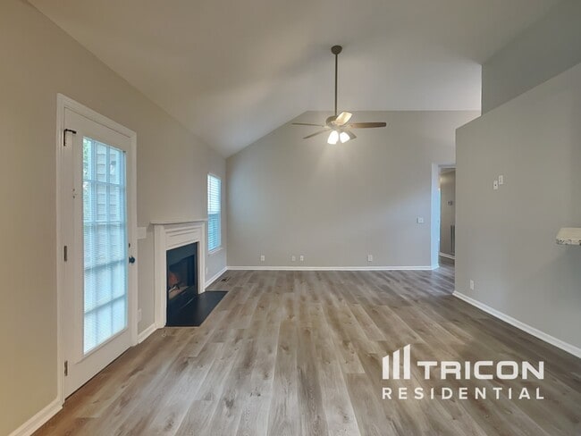 832 Aimes Ct in Nashville, TN - Building Photo - Building Photo