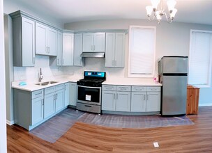 3553 S Damen Ave in Chicago, IL - Building Photo - Building Photo