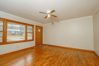 146 Fairview Dr in Greenfield, TN - Building Photo - Building Photo