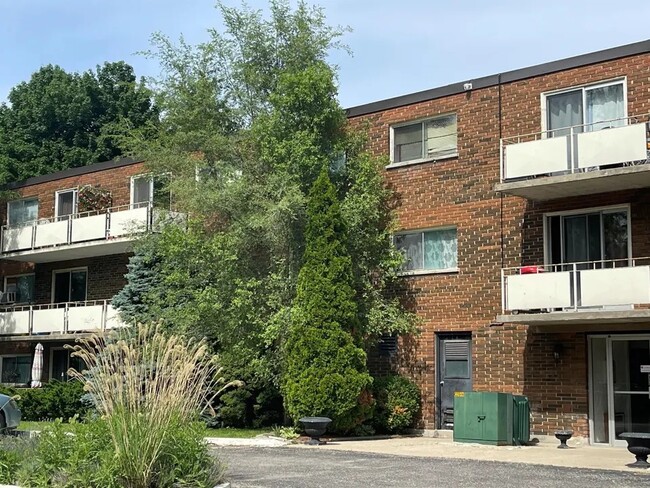 property at 950 Eastlawn Av
