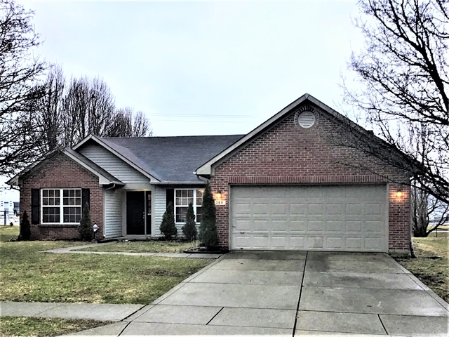389 Longview Bnd in Brownsburg, IN - Building Photo
