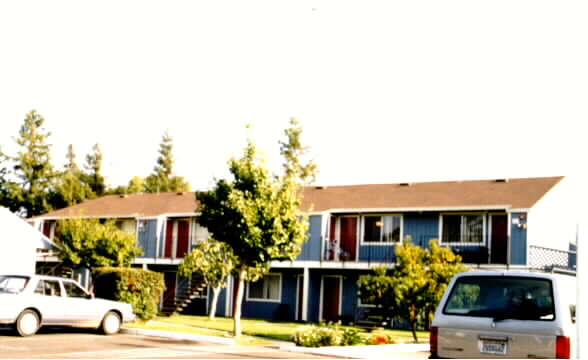 Avalon Apartments in Santa Rosa, CA - Foto de edificio