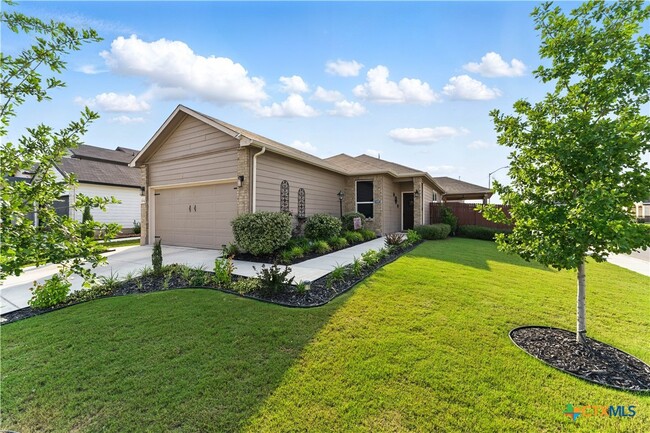 304 Dakota Crk in New Braunfels, TX - Foto de edificio - Building Photo