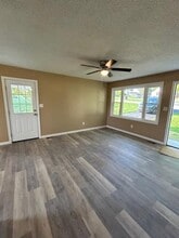 407 Dogwood Trail in Piney Flats, TN - Building Photo - Building Photo