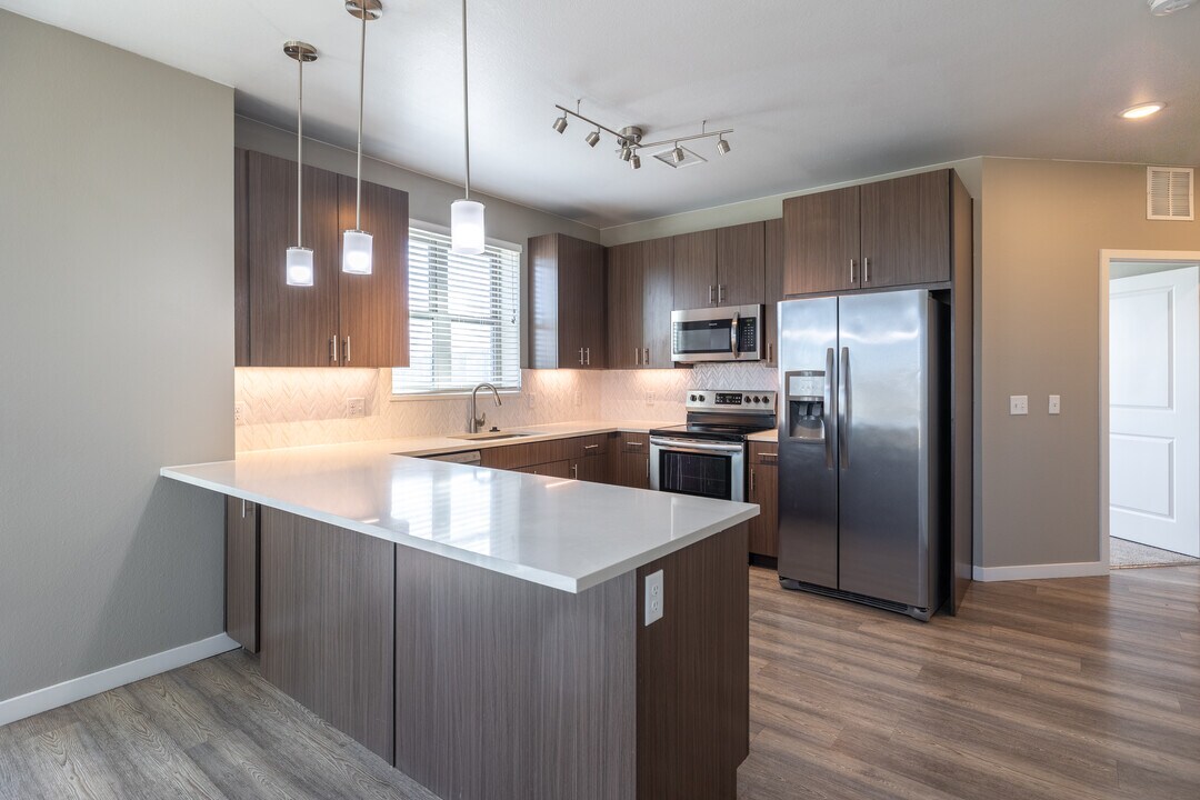 Elevate at Pena Station in Denver, CO - Foto de edificio