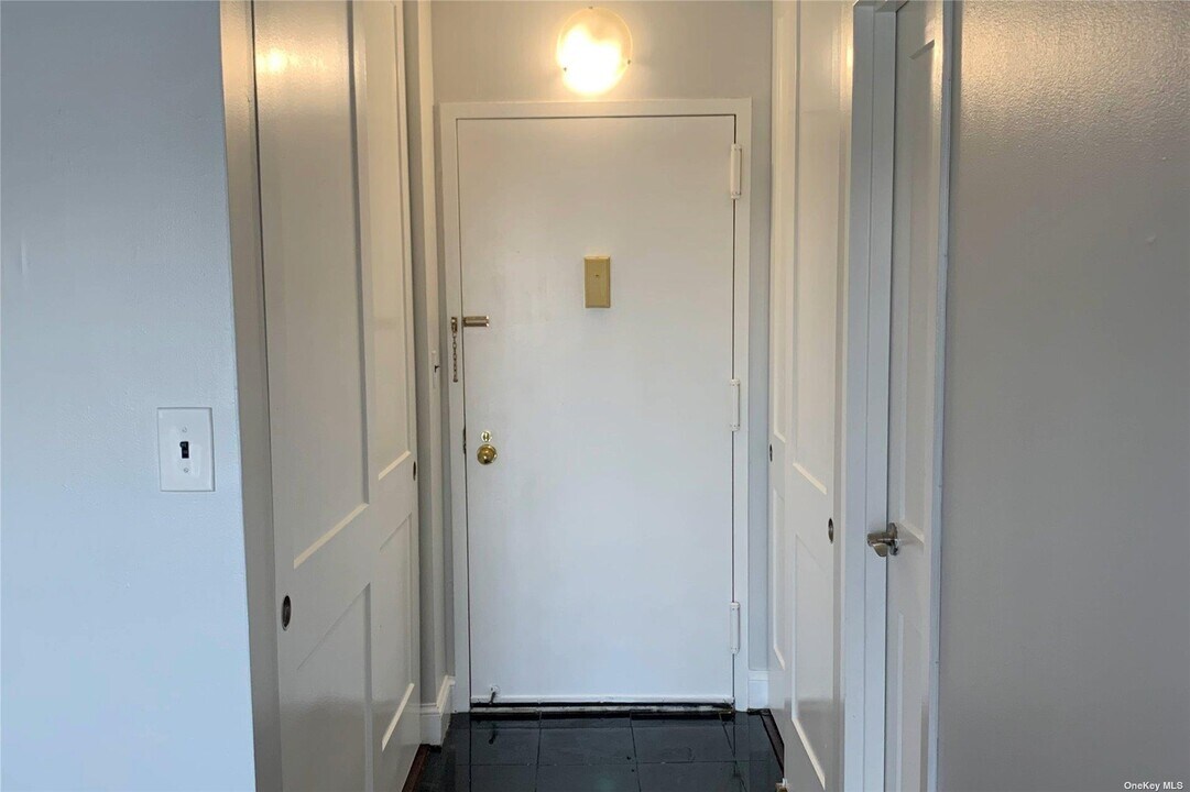 2540-40 Shore Blvd in Queens, NY - Building Photo