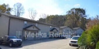 110 Botley Ln in Hurricane, WV - Building Photo