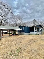 640 Lee Road 424 in Salem, AL - Building Photo